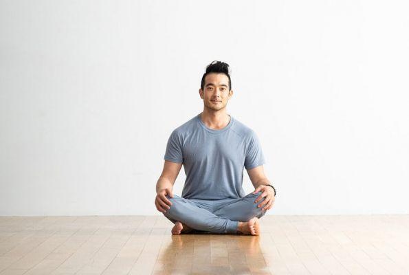 Una secuencia de yoga para cuando necesitas sentirte conectado a tierra