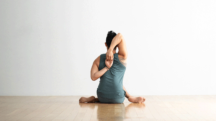 Pasé 10 años intentando realizar posturas de yoga. Esto es lo que finalmente me ayudó.